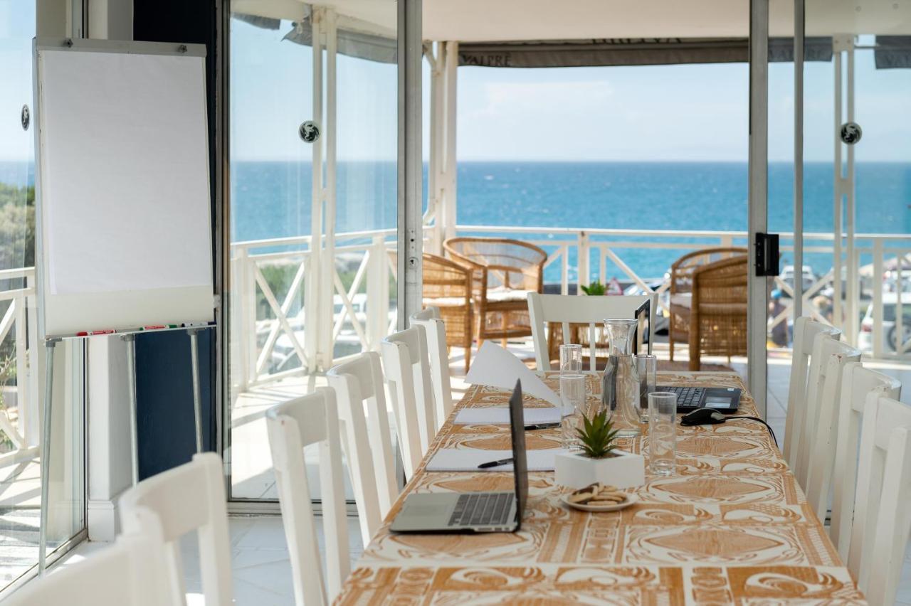 Boulders Beach Hotel, Cafe And Curio Shop Simon's Town Exterior photo