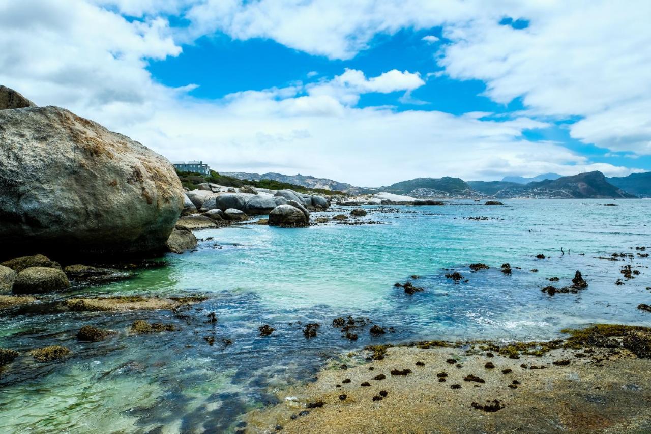 Boulders Beach Hotel, Cafe And Curio Shop Simon's Town Exterior photo