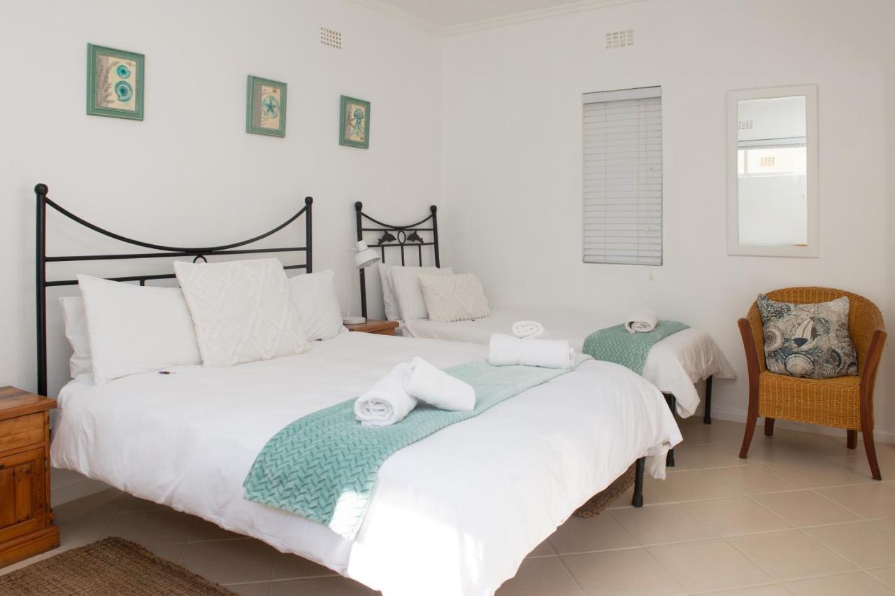 Boulders Beach Hotel, Cafe And Curio Shop Simon's Town Exterior photo